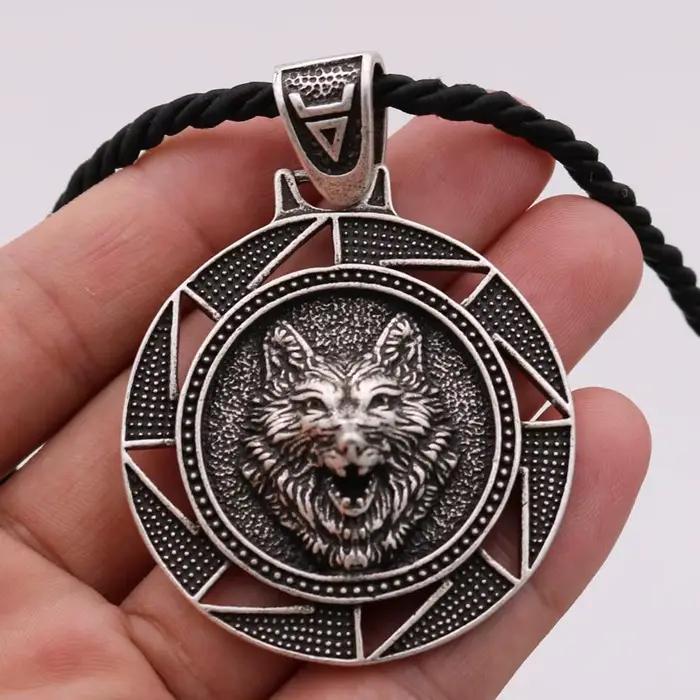 Collier pour homme avec symboles Triskelion, Valknut, tête de loup, amulette Viking Odin, talisman d
