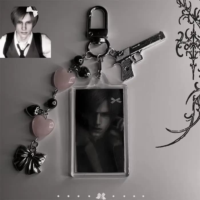 Porte-clés Coquette Leon Kennedy Y2k fait main