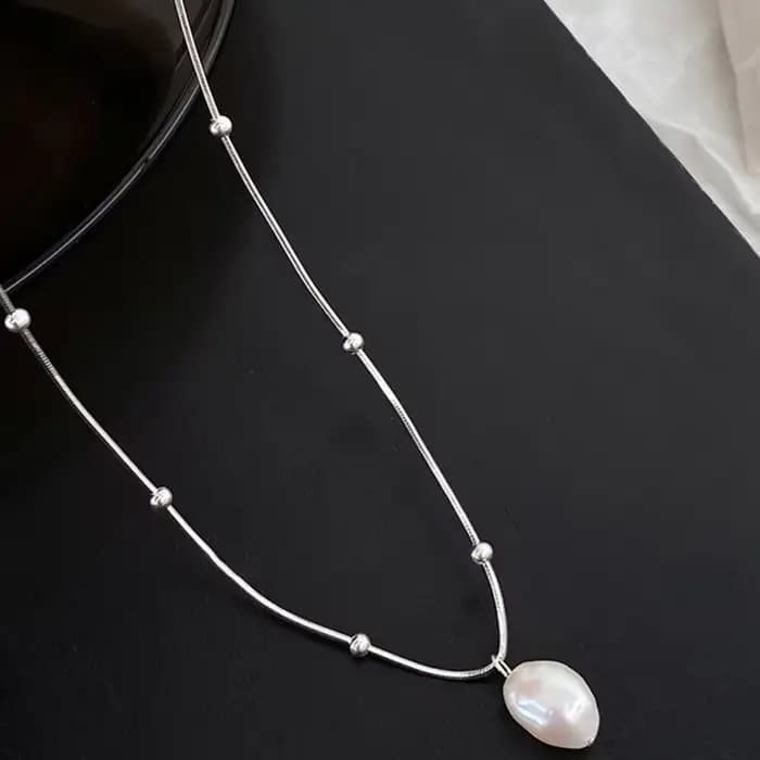 Nouveau collier élégant en perles, pendentif personnalisé simple à la française, chaîne de clavicule