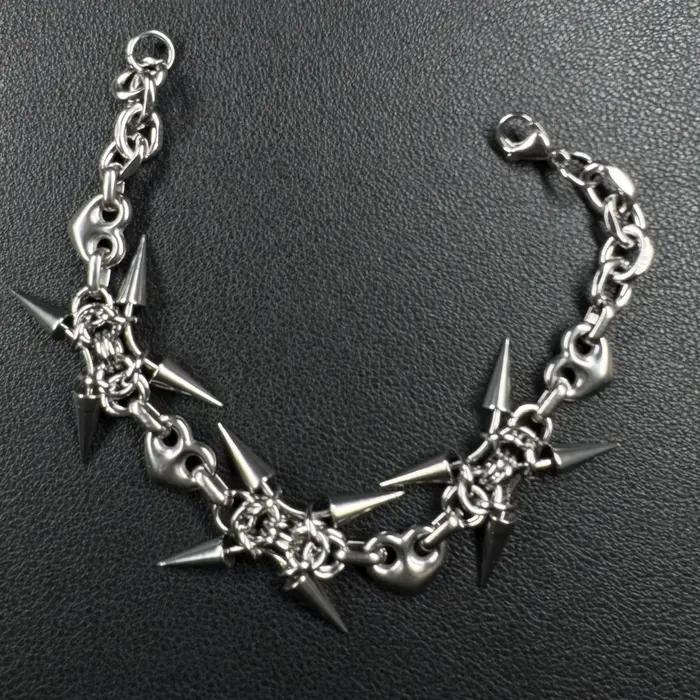 Collier Géométrique Fait Main Tendance Punk Grunge Rock avec Rivets et Chaîne d'Amour, Bijou Gothiqu