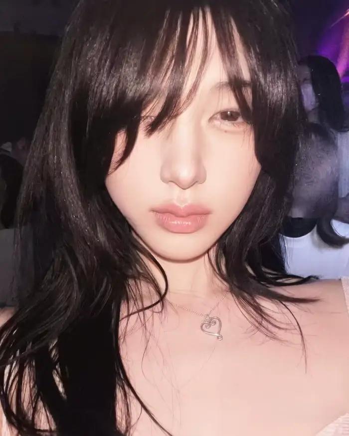 Collier de style identique à celui de ARin du groupe de filles coréen OH MY GIRL, collier d'amour de haute qualité, chaîne de clavicule féminine haut de gamme