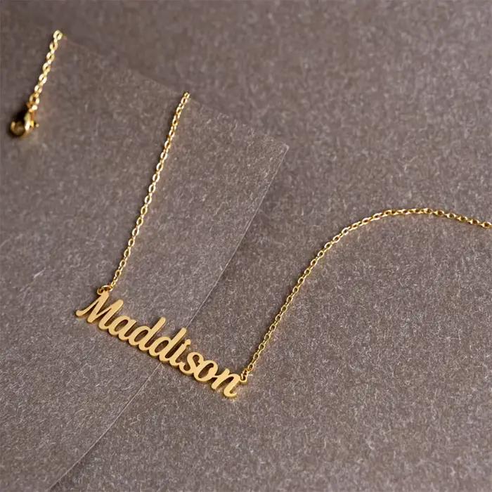 Collier personnalisé en acier inoxydable avec nom personnalisé, bijoux à breloques pour femmes, chaîne de clavicule, pendentif lettre, cadeau de saint valentin