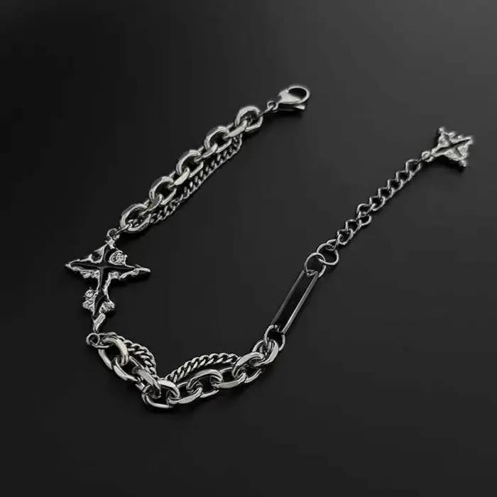 Bracelet croix foncée à la mode pour hommes