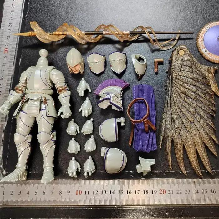 Figurine de chevalier à lance dorée, armure, armes et accessoires pour quatre cavaliers, figurine d'action Mythic Legions, en stock, 1/12