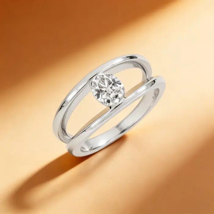 Bague pour femme en argent 925 avec zircone synthétique, design élégant et unique, accessoire de bijouterie fine