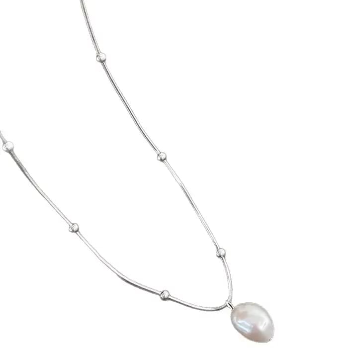Nouveau collier élégant en perles
