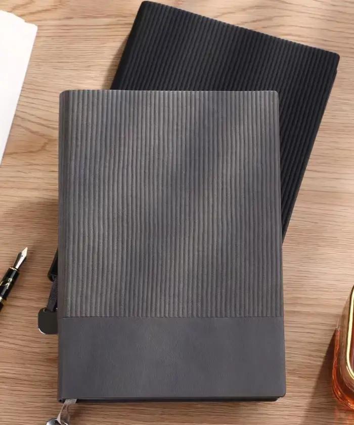Carnet A5 avec couverture en simili cuir de haute qualité, 100 feuilles, idéal pour le bureau quotidien, l'école, les réunions d'affaires et la vie universitaire