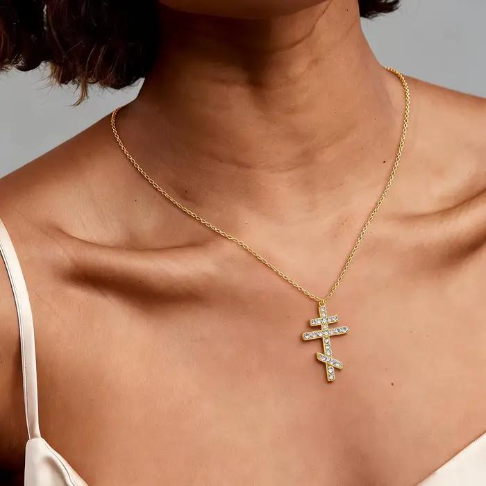 Collier croix orthodoxe homme entièrement serti zirconium noir occasion spéciale bijou de foi vintage religieux