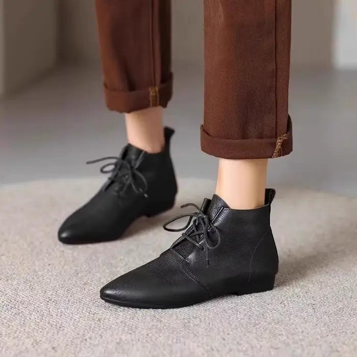 Bottines en cuir de couleur unie pour femmes, chaussures plates à lacets à bout pointu, décontractées, rétro, à coudre, mode automne 2026