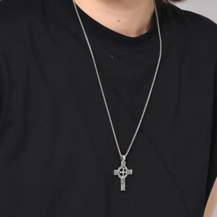 Collier croix à nœud celtique nordique pour hommes, collier pendentif en métal Viking rétro, bijoux Punk cadeaux pour lui garçons
