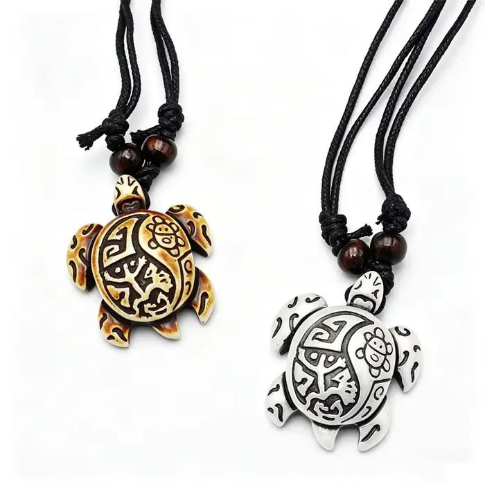 Collier pendentif tortue tribale - Tortue de mer hawaïenne en résine, 2 couleurs, cordon noir réglable, bijoux bohèmes pour surfeurs