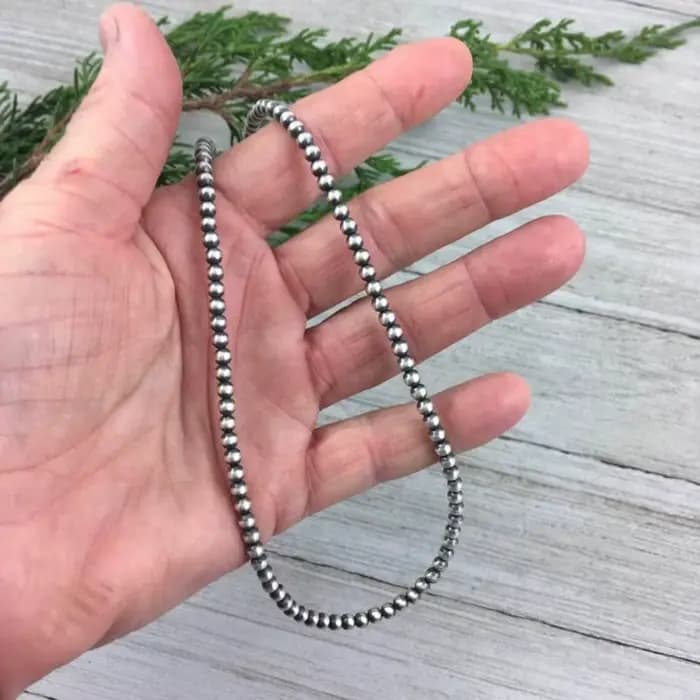 Collier Vintage perles grises