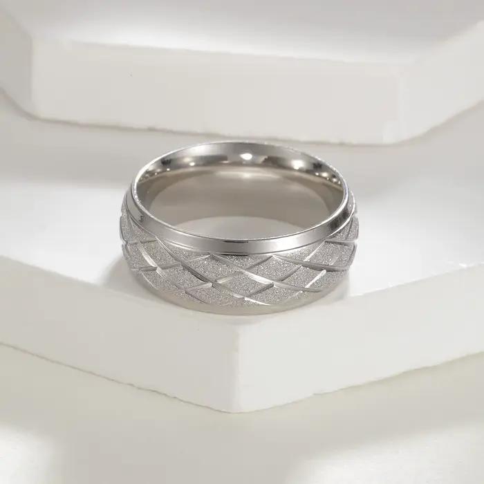 Alliance de mariage classique pour homme en acier inoxydable dorée et argentée givrée pour les occasions spéciales
