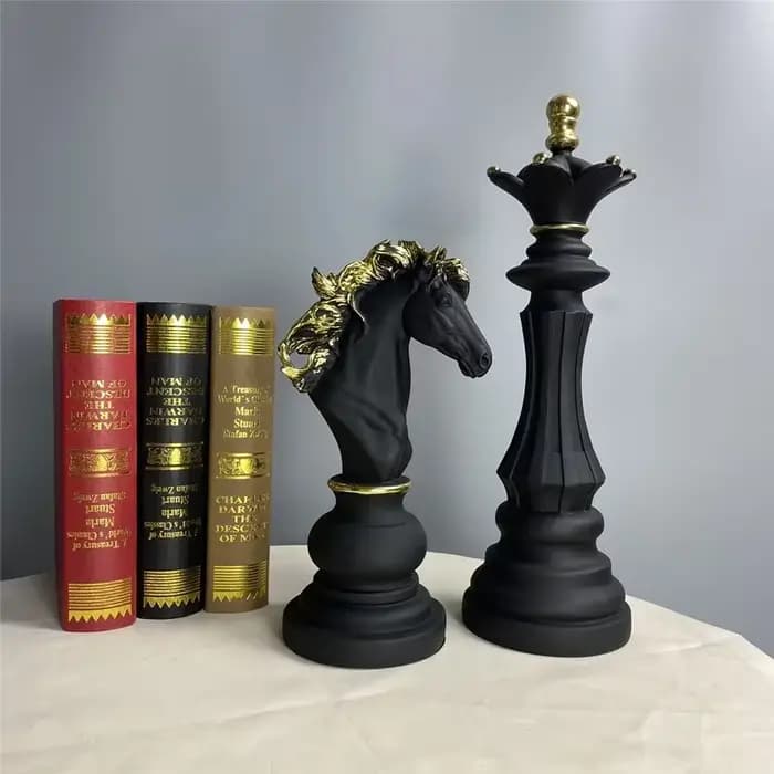 Figurine explorez ecs internationale en résine