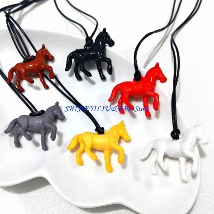 E21F – collier avec pendentif cheval