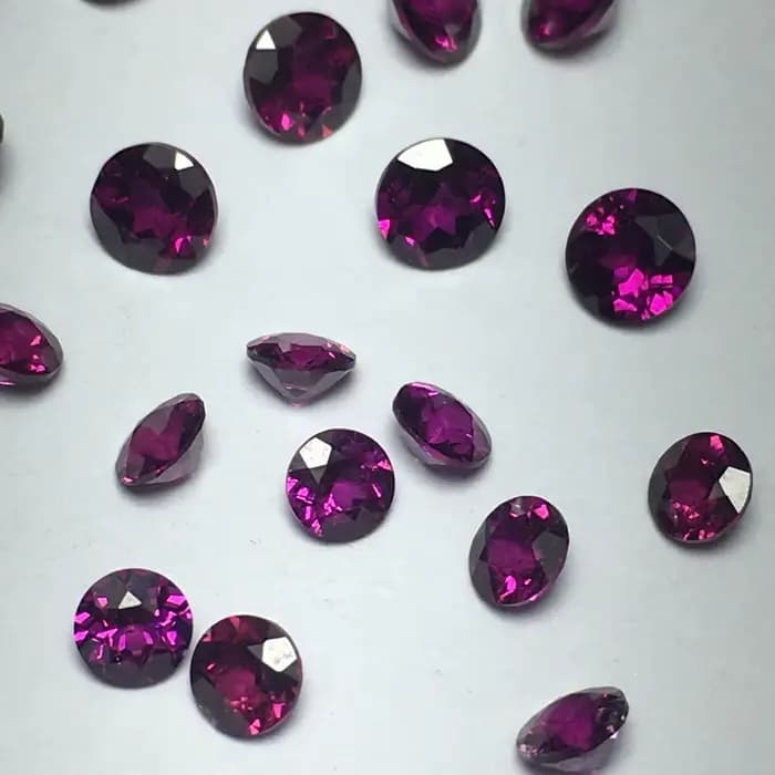 100% Véritable Grenat Pyrope Naturel Rouge Violet