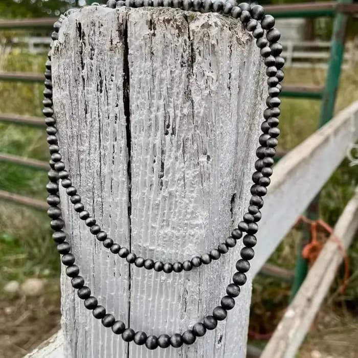 Collier Vintage perles grises