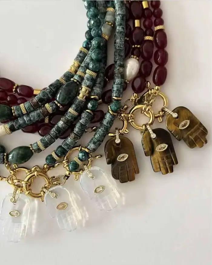 Colliers faits main 2026 avec pendentif main de Bouddha, bijoux tendance, rétro, élégants, rétro automne et hiver pour femme