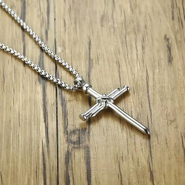 Collier pendentif croix à ongles pour hommes, Style Hip Hop Punk, couleur argent, chaîne en acier inoxydable, bijoux de fête de baptême d'église chrétienne