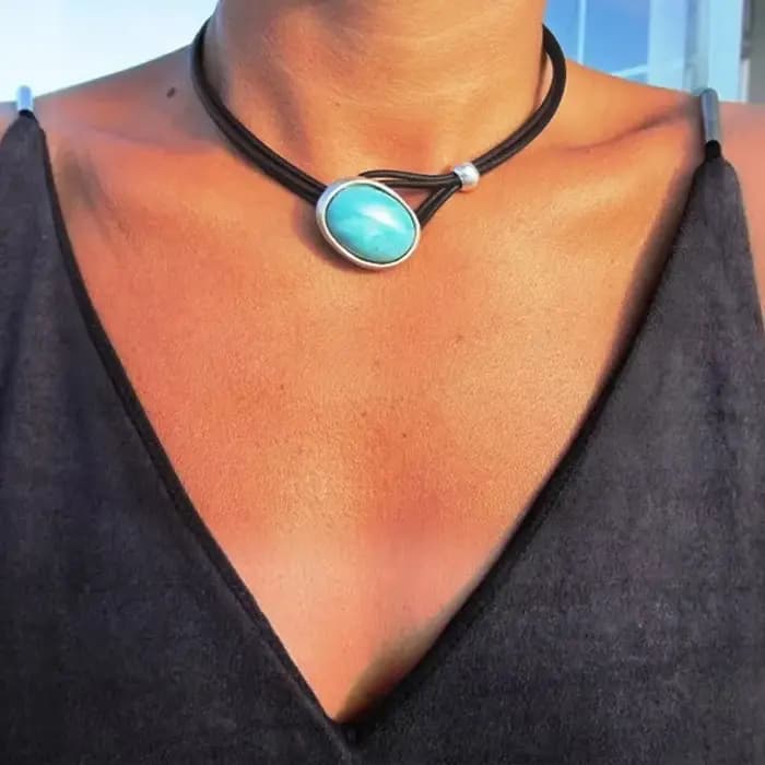 Collier chaîne de clavicule créatif en cuir turquoise
