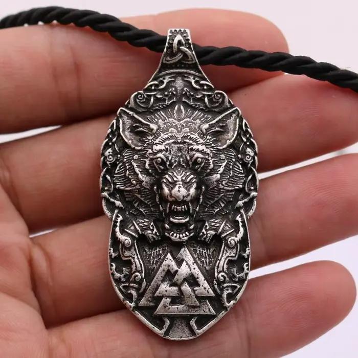 Collier pour homme avec symboles Triskelion, Valknut, tête de loup, amulette Viking Odin, talisman de protection, bijoux.
