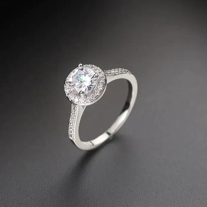 Bague de demande en mariage pour femme, anneau de fiançailles en cristal de zircone, carré, couleur argent, avec pierre, bijou de mariage, R781