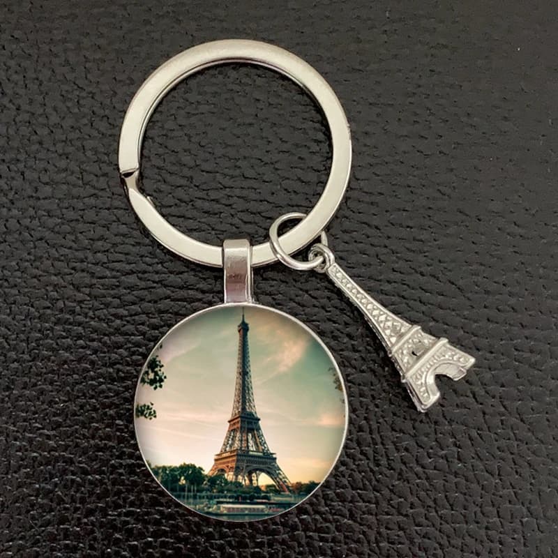 Porte-clés romantique tour Eiffel pour femme, pendentif en verre, design de dessin de dame errante, 