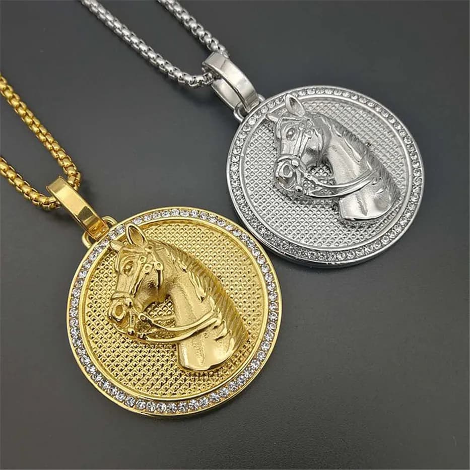 Jockey Club – colliers avec pendentifs tête de cheval pour femmes/hommes, couleur or, pièce ronde en