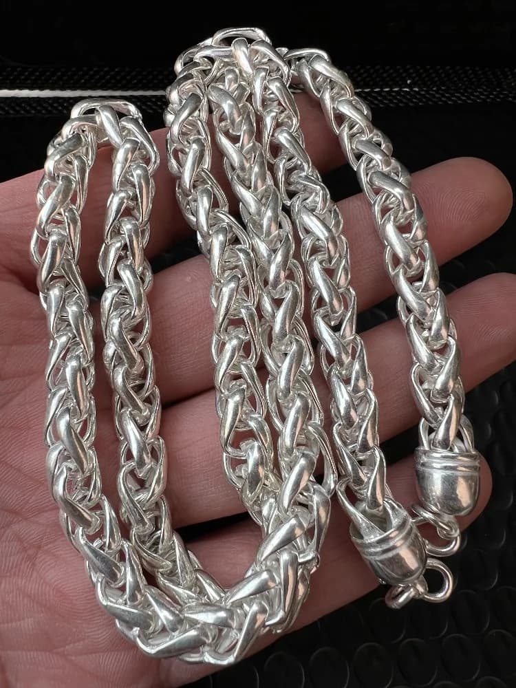 Nouveau Collier Style Argent Tibétain 2026 pour Hommes et Femmes, Motif Sculpté Traditionnel Chinois