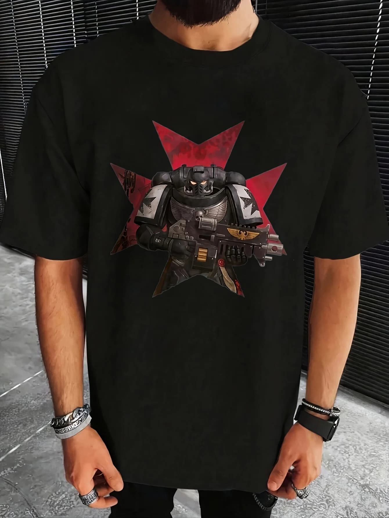 T-shirt Black Templar - Motif Chevalier blindé et étoile rouge, design d'armure de combat de style m