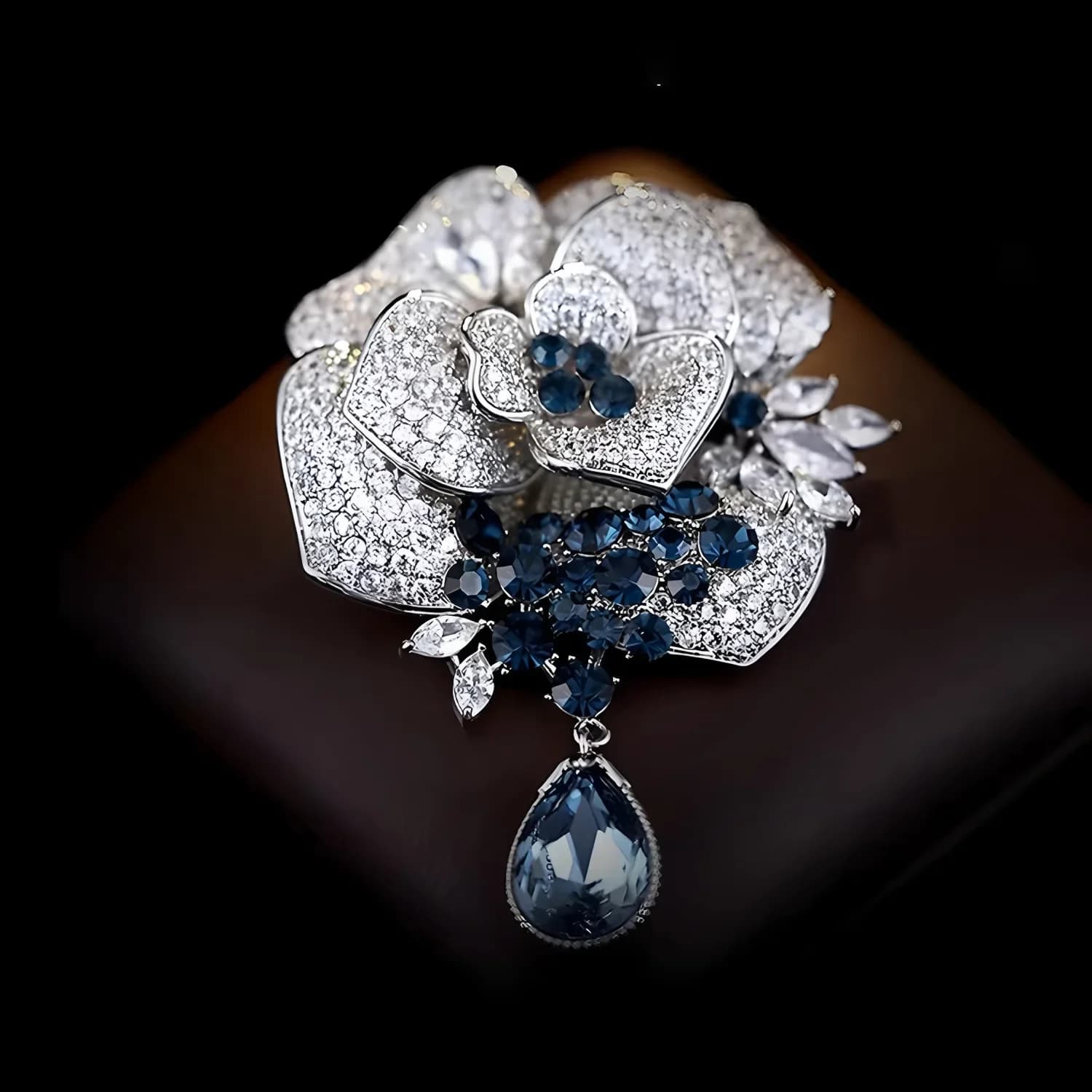 Broche fleur Rose brillante pour femmes, haut de gamme, élégante, polyvalente, accessoire fleur, Sen
