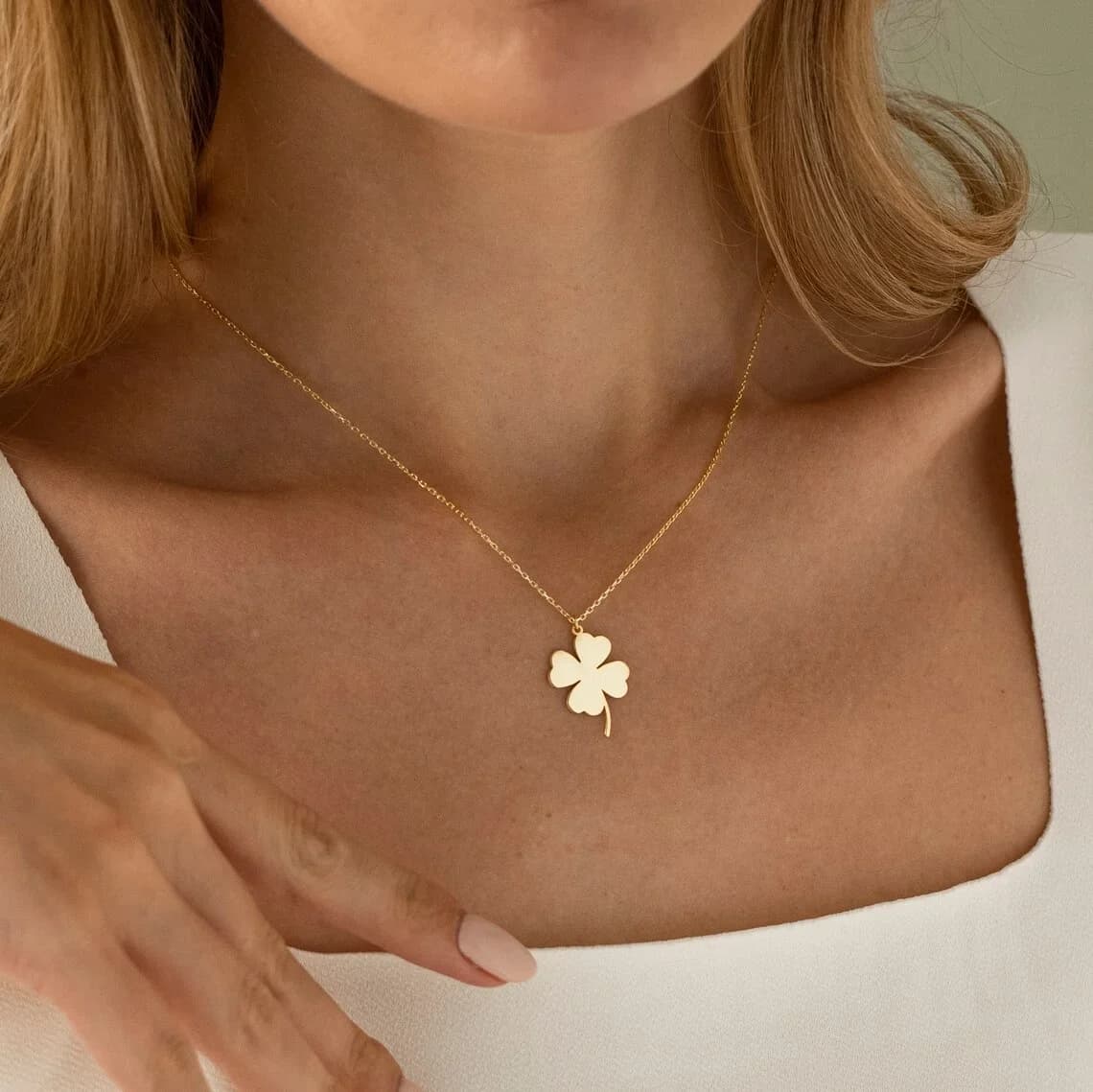 Collier pendentif Everver quatre cuir chevelu pour hommes et femmes, acier inoxydable, colliers de l