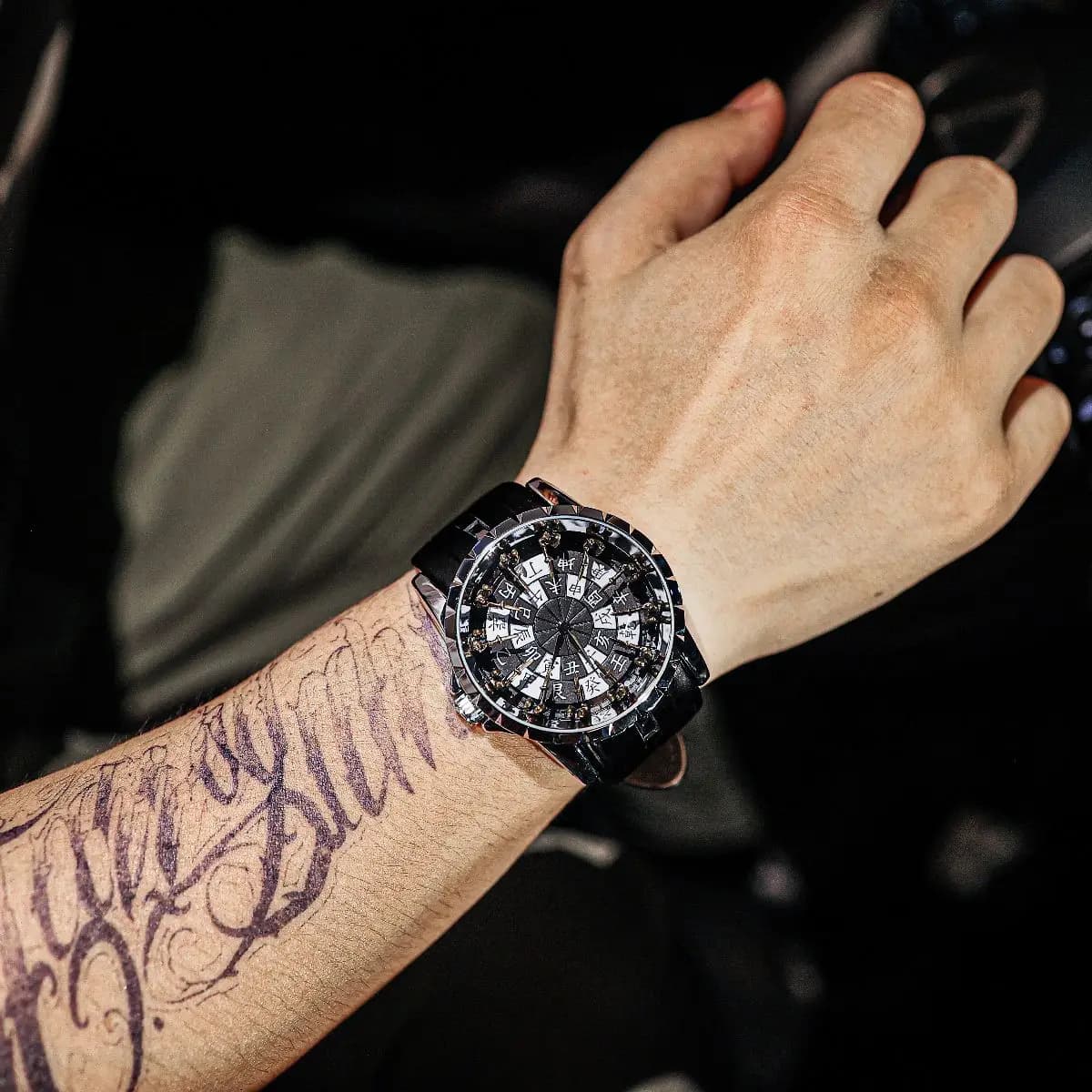 Nouvelle montre de luxe haut de gamme de la série Knight à cadran rond avec les douze signes du zodi