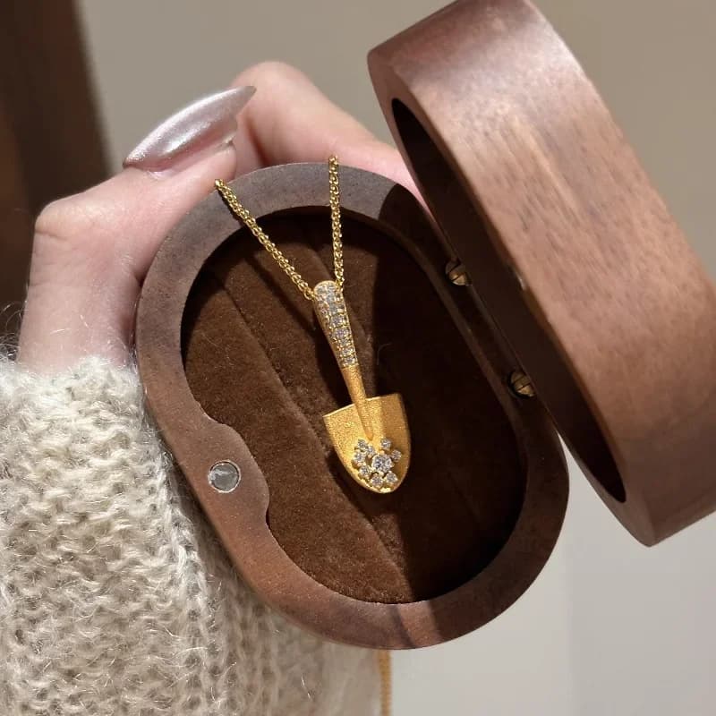 Collier de luxe léger Vintage, tendance, diamant brossé mat incrusté, pelle, mode et chaîne de clavi