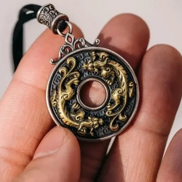 Bête de bon augure courageux paix boucle Fortune hirondelle or bête pendentif lanière collier Style 
