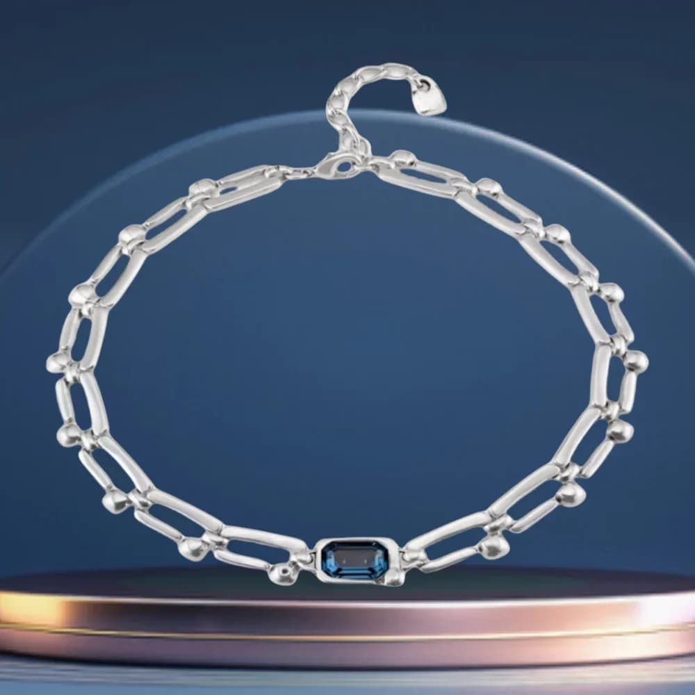 Collier classique et magnifique en forme d'ongle en cristal bleu, de haute qualité, le plus vendu, a