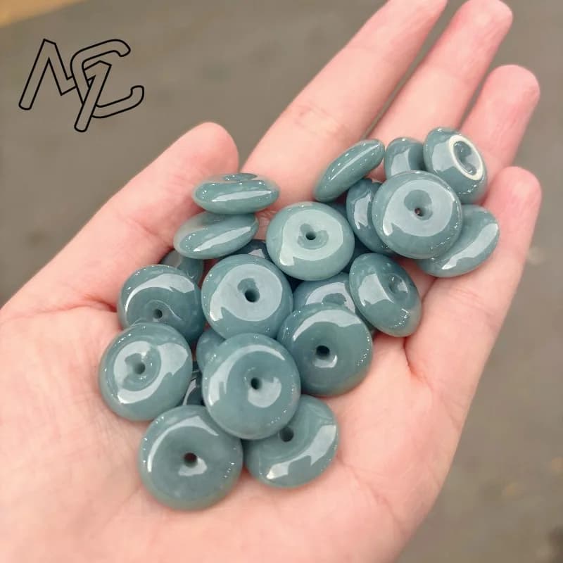 Véritable Jade naturel une pierre précieuse verte pendentif 15-18mm collier rond beignet émeraude fe