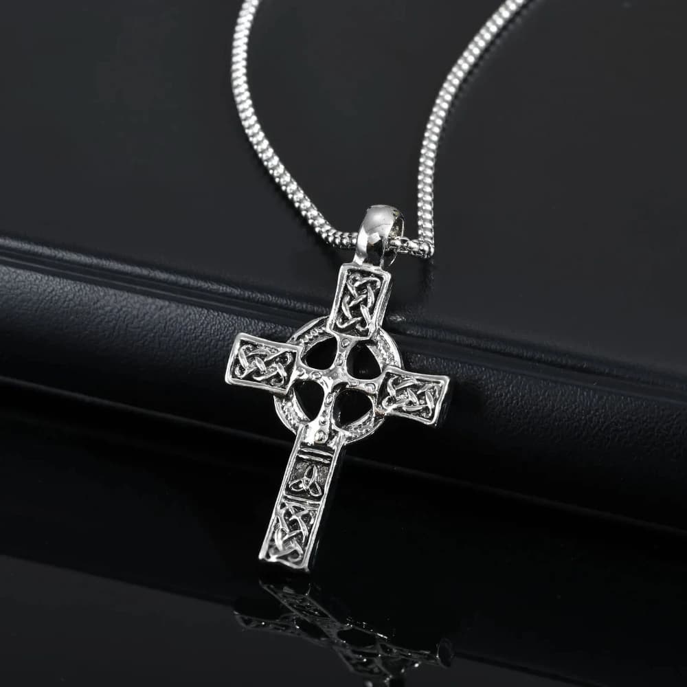 Collier croix celtique nordique, pendentif en métal viking pour hommes, bijoux rétro punk, cadeau sy