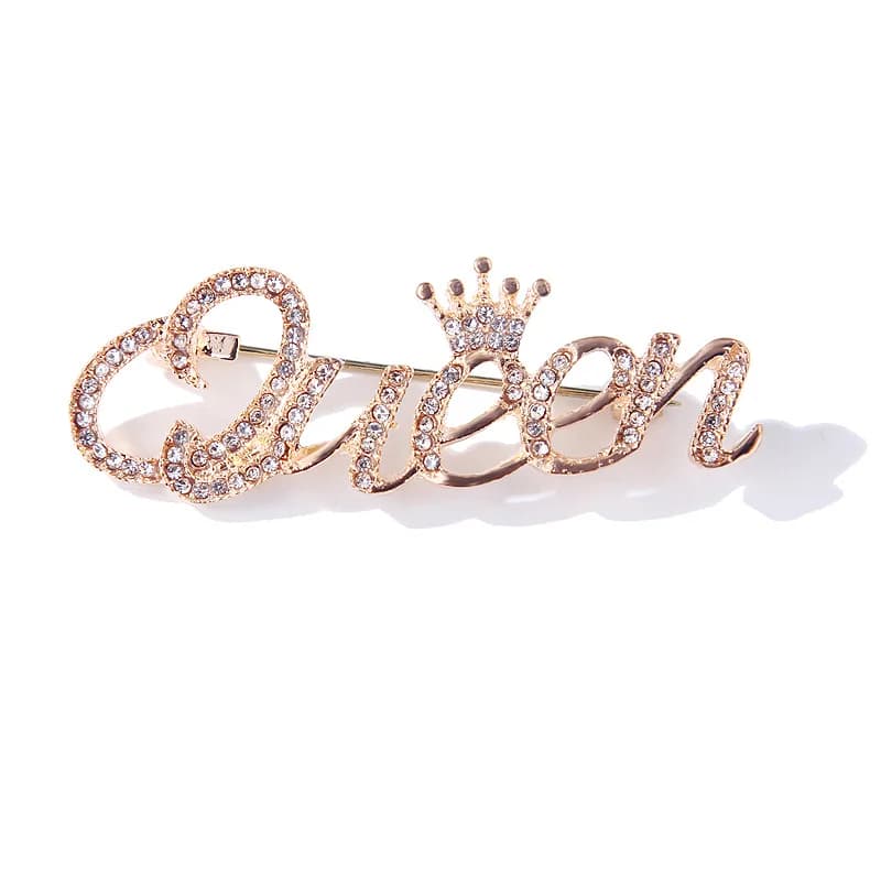 Strass reine couronne Alphabet broche pour femmes hommes élégant cristal reine lettre métal épinglet