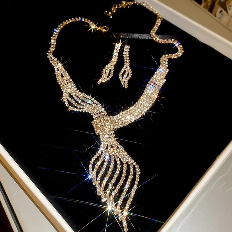 Ensemble collier et boucles d'oreilles européens et américains sertis de diamants, style luxe léger,