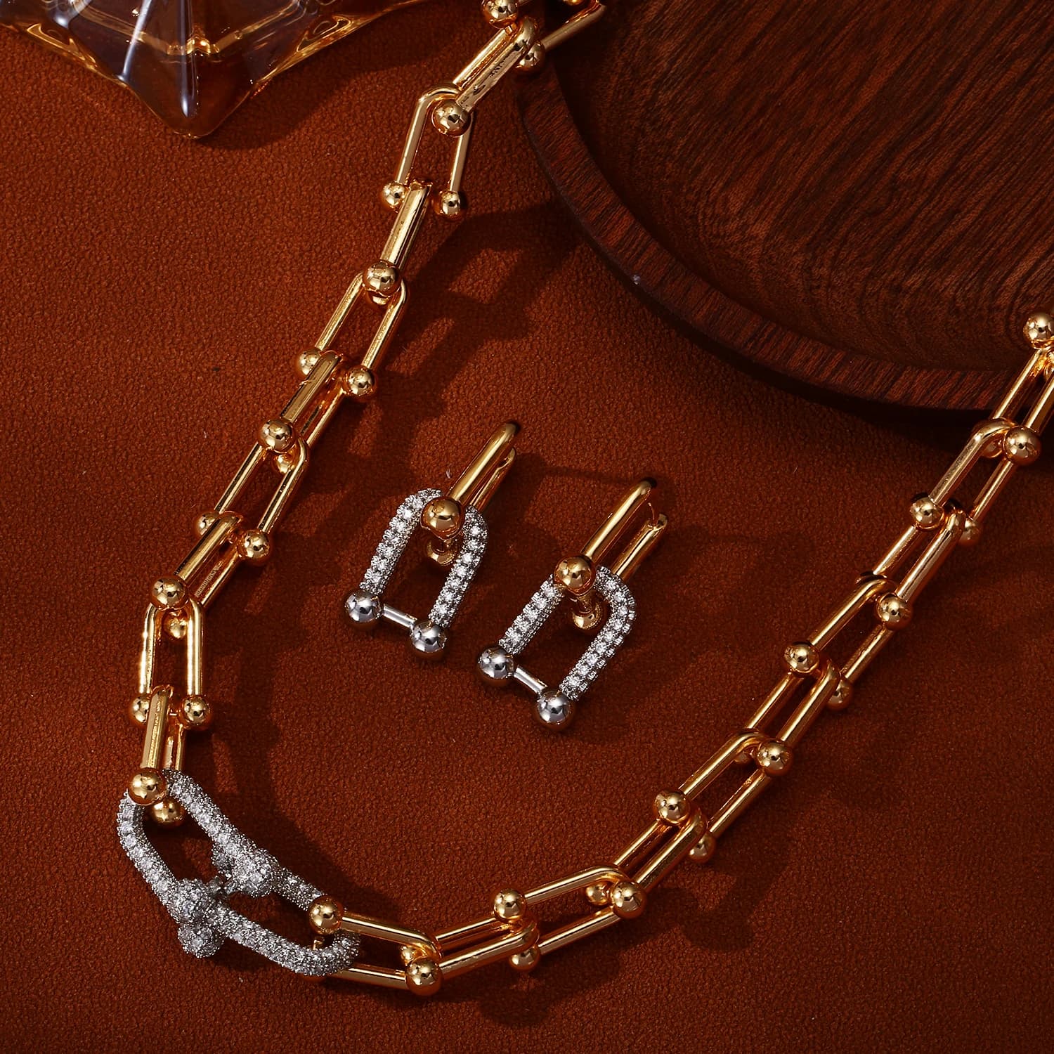 Ensemble de bijoux élégant 2-en-1 U-Link CZ - Collier et boucles d'oreilles plaqués or bicolore pour