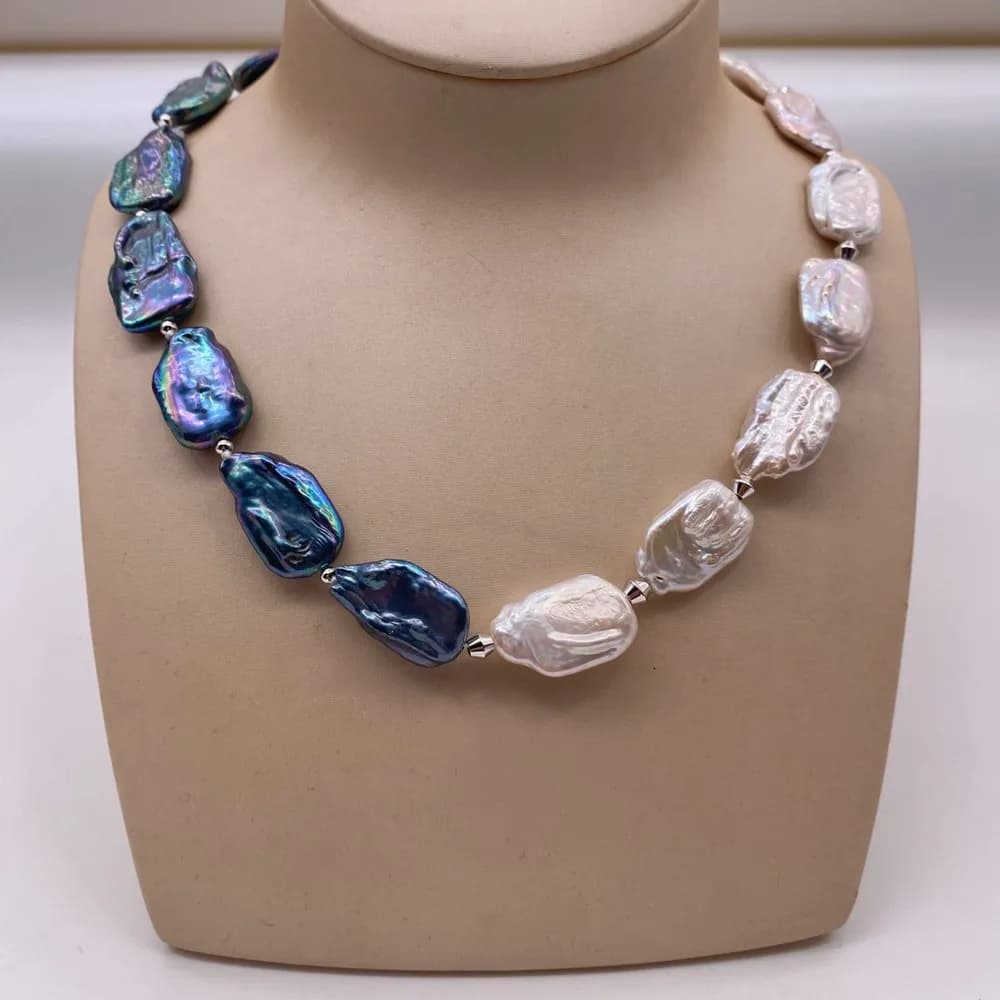 Collier asymétrique Yin Yang, perles d'eau douce de culture naturelles baroques carrées plates bleu 