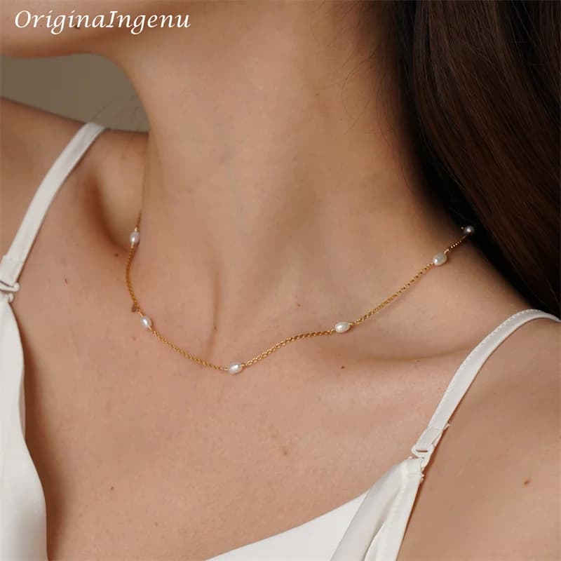 Collier de perles naturelles ras du cou en or véritable 14K rempli d'or pendentifs faits à la main C