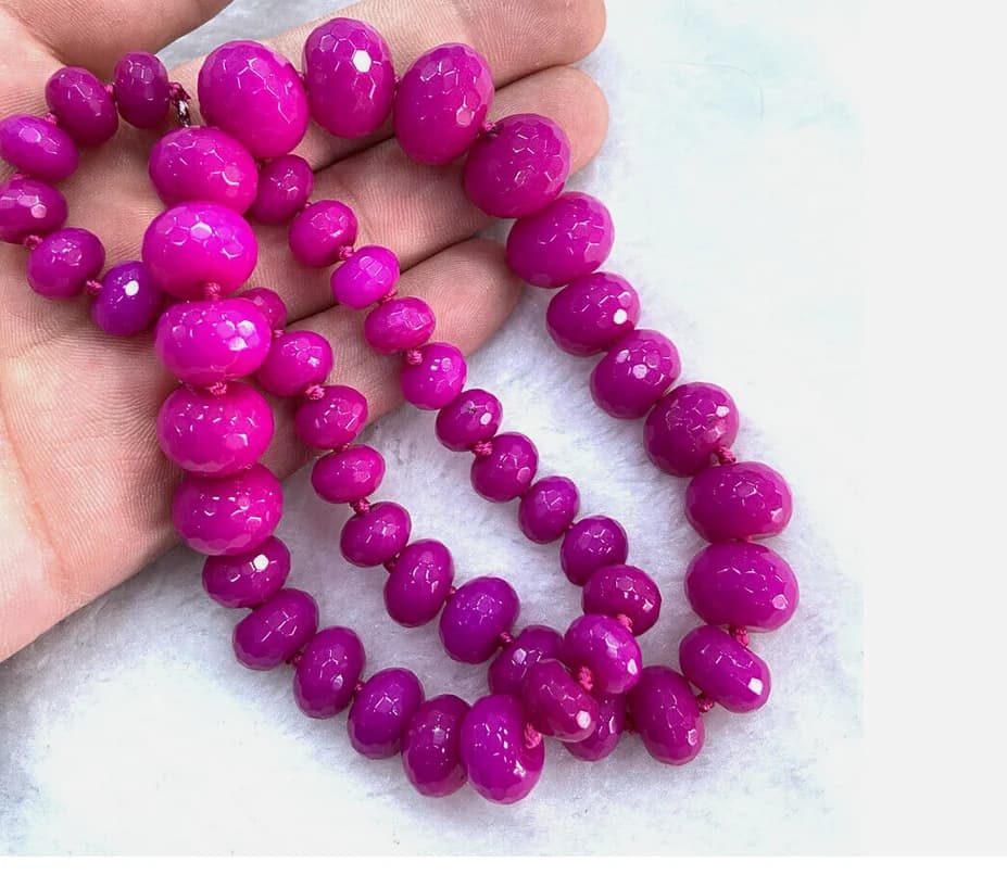 Nouveau collier de bijoux énorme 8-18mm à facettes multicolore jade boulier collier de perles de pie