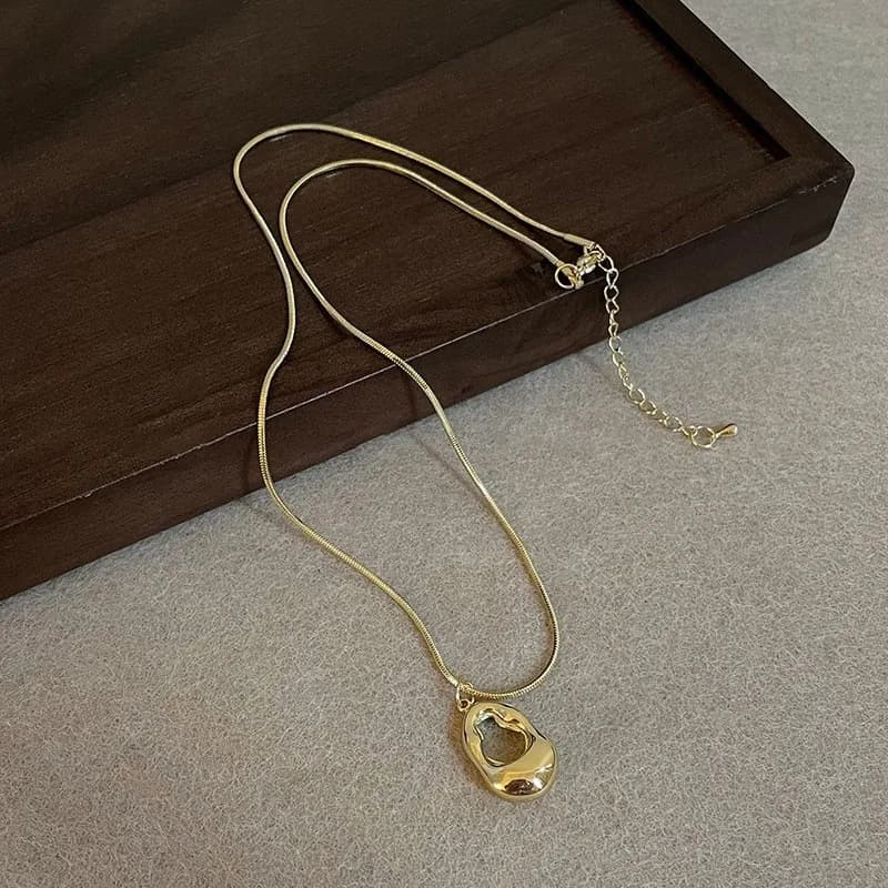 Collier pendentif irrégulier Hippop pour femme, chaînes serpent en acier inoxydable, colliers ajouré