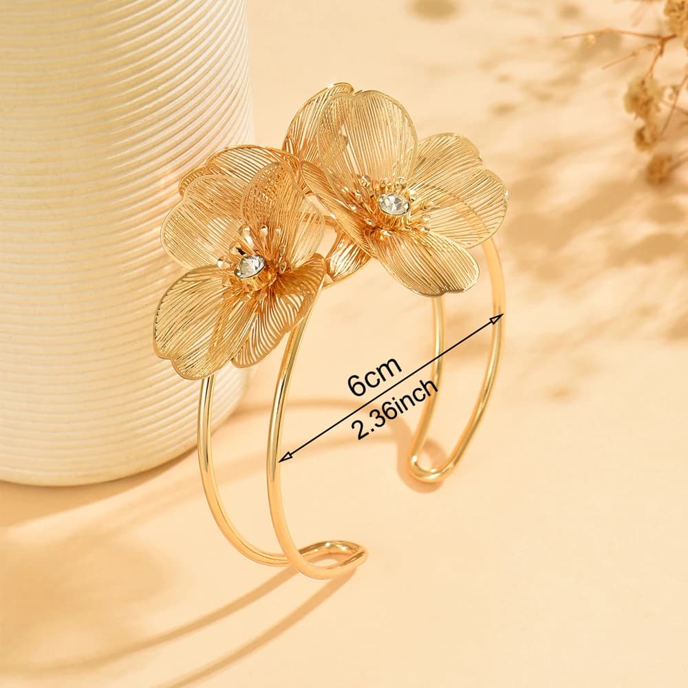 Bracelet manchette fleur dorée pour femme, bracelet ouvert réglable en strass délicat de style franç