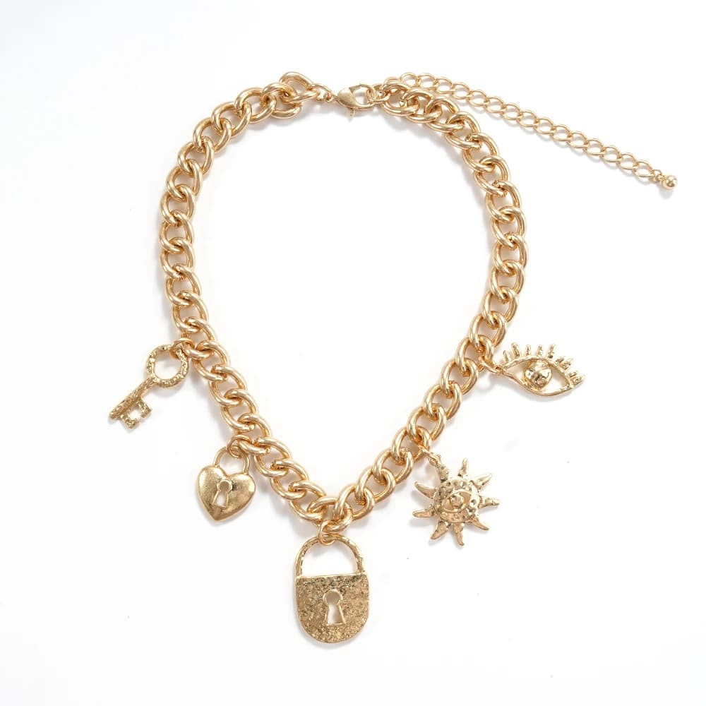 Collier ras-de-cou en chaîne avec pendentif or symbolique (style audacieux et fantaisiste), bijou st
