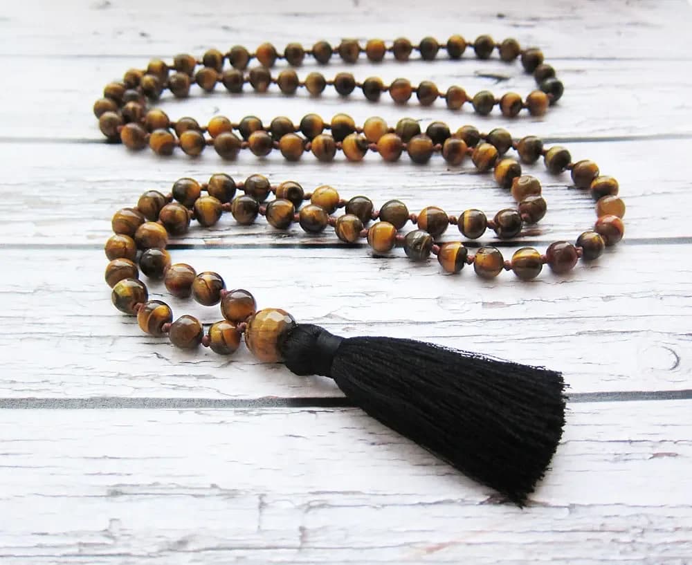 Collier en œil de tigre noué à la main pour hommes, perles de Mala, colliers de prière longs, cadeau
