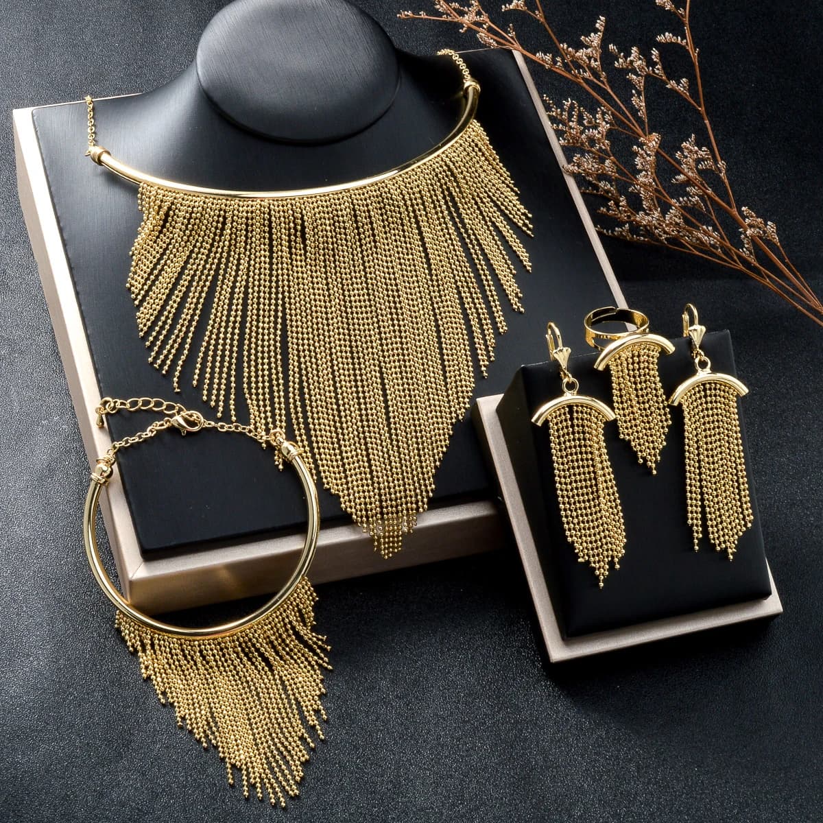 Ensemble de bijoux quatre pièces pour femmes, pendentif géométrique rétro en forme de Y avec pompon 