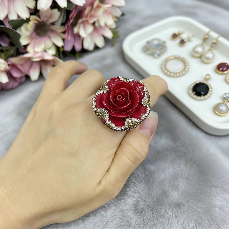 Parure de bijoux de luxe en perles d'eau douce et cristal de cinabre, motif peau de serpent et fleur